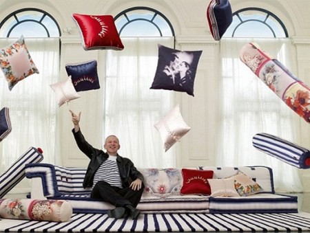 Jean Paul Gaultier home designer per Roche Bobois