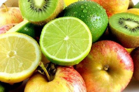 Frutta e verdura, otto porzioni al giorno salvano il cuore