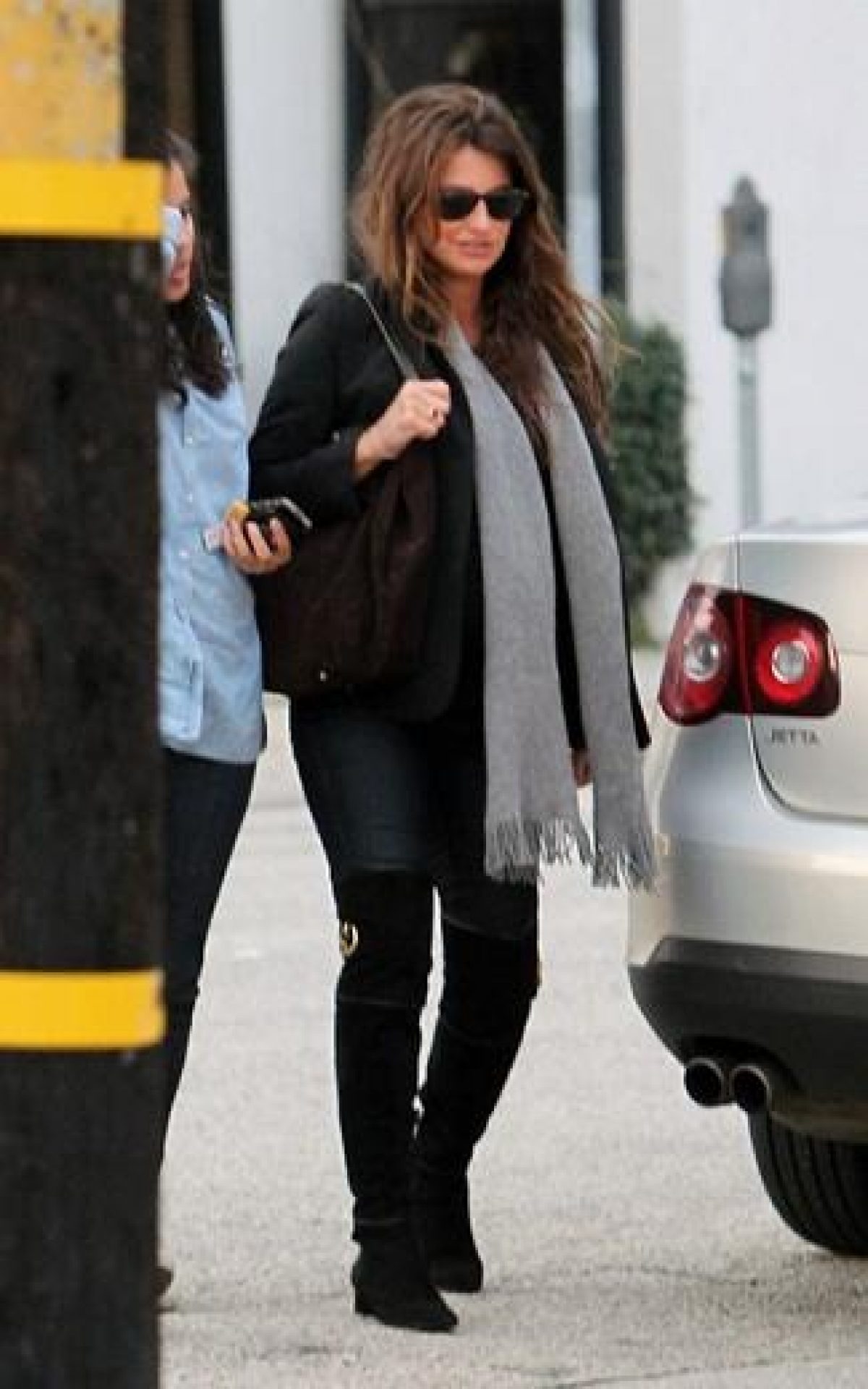 Penelope Cruz con stivali overkness Gucci 1973 | Pourfemme