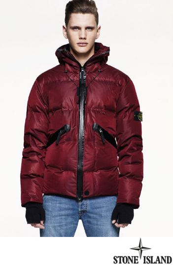 Stone Island, nuovo store online