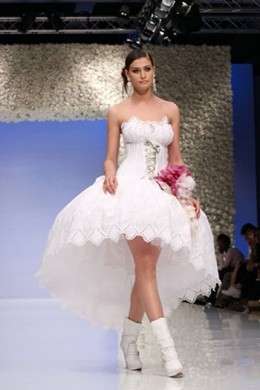 Abiti da sposa 2011: collezione Samantha Spose