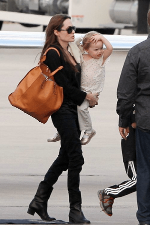 angelina jolie aurore chloe bag