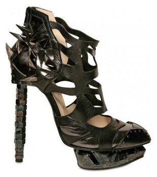 I Nicholas Kirkwood for Rodarte Metal Pumps adorati dalle star