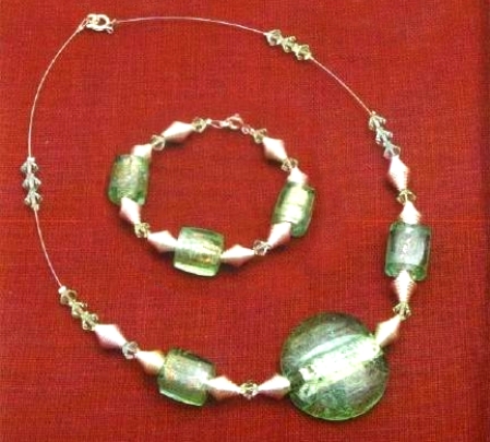 Gioielli fai da te: collana e bracciale verde acqua