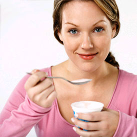 Alimentazione gravidanza, mangiare yogurt fa bene