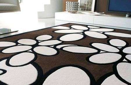 Lavori fai da te: creare un tappeto intarsiato per decorare la camera da letto