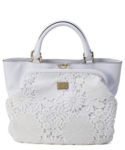 Dolce&Gabbana: la borsa con dettagli in pizzo super chic