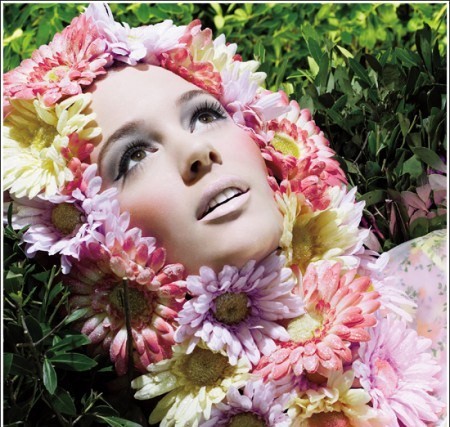 Trucco primavera 2011: MAC presenta la Fashion Flower Collection