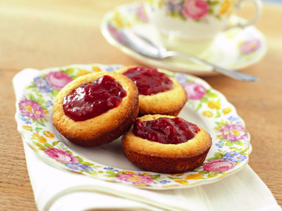 Will e Kate e la cucina inglese: tortine con marmellata di fragole