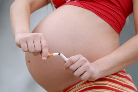 Il fumo passivo dannoso per il feto