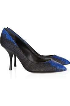 Scarpe Giuseppe Zanotti: pump nero-azzurre da vere rocker!