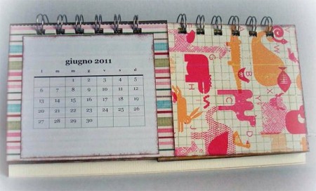 Come creare un calendario da tavolo con lo scrapbooking