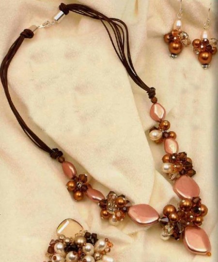 Crea un collier di perle rainbow per la tua collezione bijoux