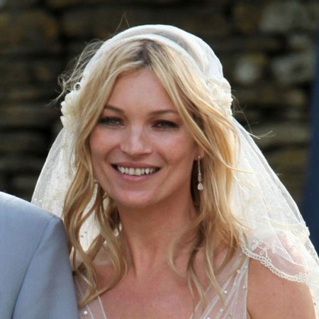 Il trucco e l’acconciatura di Kate Moss al matrimonio