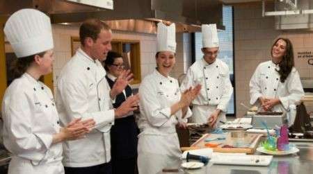 William e Kate in Canada seguono un corso di alta cucina! Foto