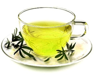 Colesterolo più basso con l’aiuto del tè verde