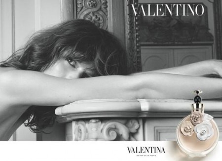 Freja Beha Erichsen è “Valentina”, il nuovo profumo di Valentino