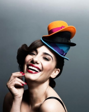 Yoox.com e Paola Maugeri presentano la divertente collezione di cappellini Borsalino