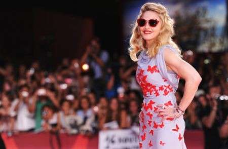 Il look retrò-chic di Madonna alla Mostra del Cinema di Venezia