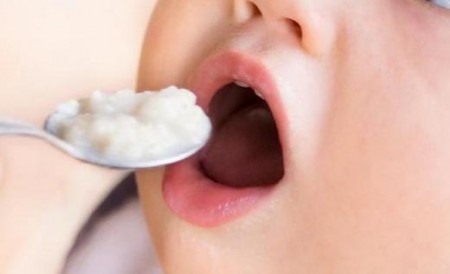 Le ricette per preparare un’ottima pappa durante lo svezzamento del neonato