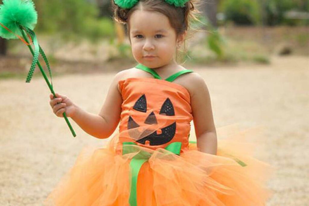 bimba-costume-halloween fai da te zucca