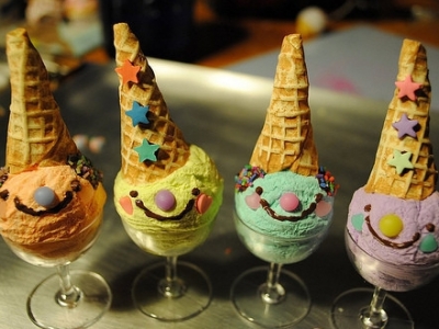 Coppette di gelato per party tra bambini