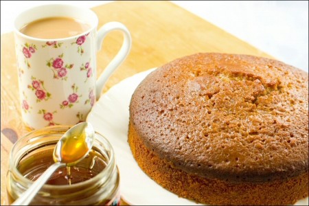 Una dolcissima colazione con la torta integrale al miele