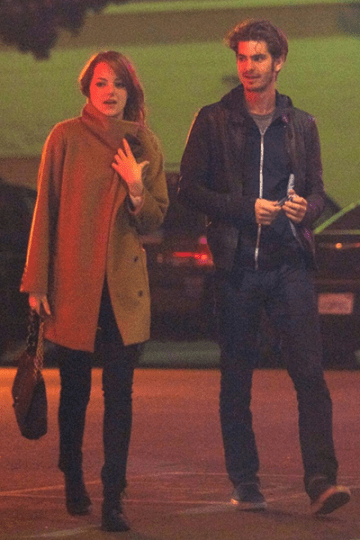 Emma Stone con cappotto Max Mara e borsa Lanvin
