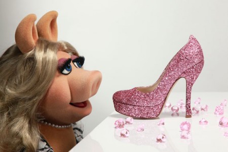 Le pumps di Jerome C. Rousseau che omaggiano Missy Piggy