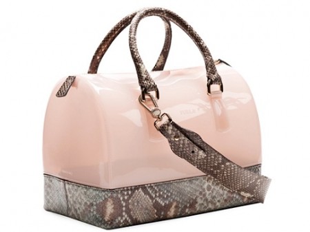 La Candy Bag Furla in limited edition in vendita online sul sito del brand