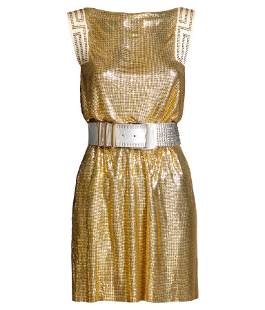 Abiti per Capodanno: il minidress dorato di Versace for H&M con strass