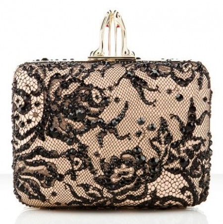 Clutch Christian Louboutin, la preziosa Palais Royal in pizzo con strass