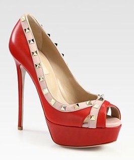 scarpe rosse con borchie