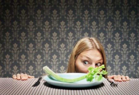 Dieta dimagrante, le donne mentono 474 volte l’anno sul cibo e sul peso