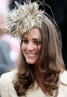 Kate Middleton incoronata regina dei cappelli: ha vinto il premio della Headwear Association