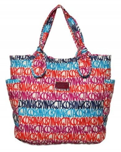 Dalla collezione di borse Marc By Marc Jacobs, la nuova shopping bag con stampa multicolor