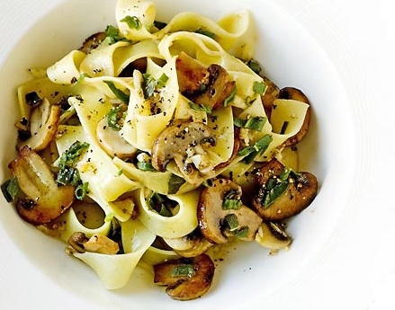 Ricette primi piatti: pappardelle ai funghi