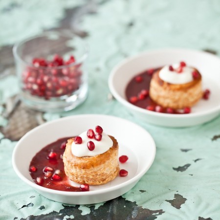 Ricette Capodanno: vol au vent con crema al burro e melograno