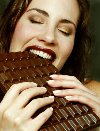Dolci, il 25% degli italiani mente sul consumo di cioccolato