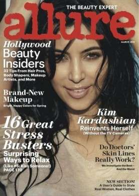 Vip senza trucco: Kim Kardashian posa senza make up per Allure