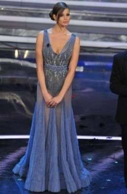 Sanremo 2012 Ivana Mrazova abito blu
