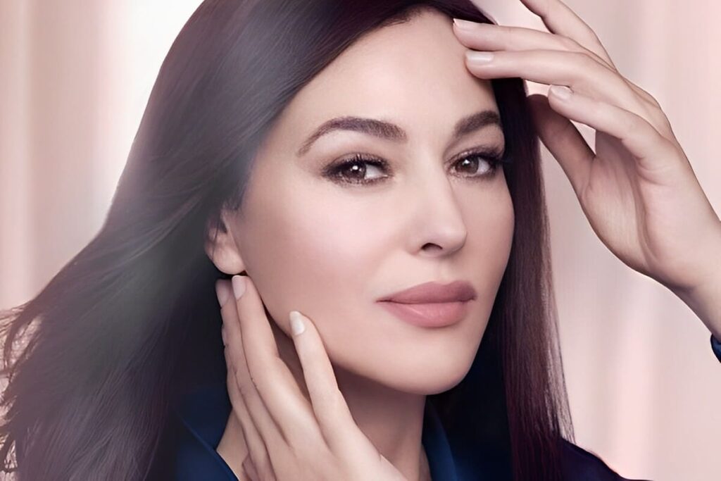 Monica Bellucci base viso trucco perfetto - base trucco passaggi