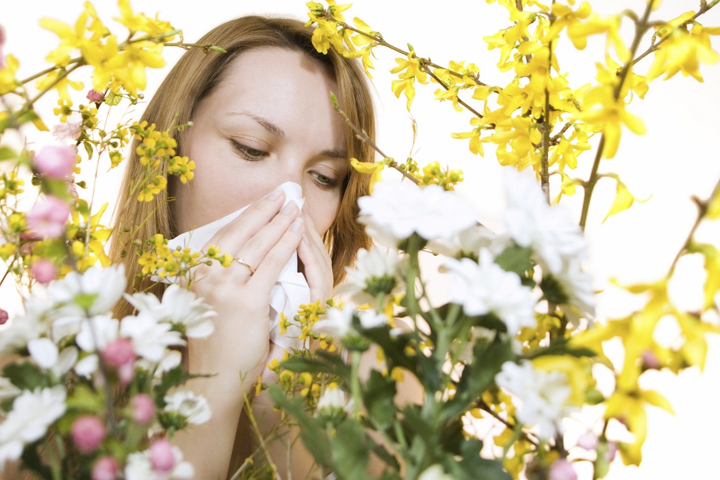 Come sopravvivere alle allergie di primavera