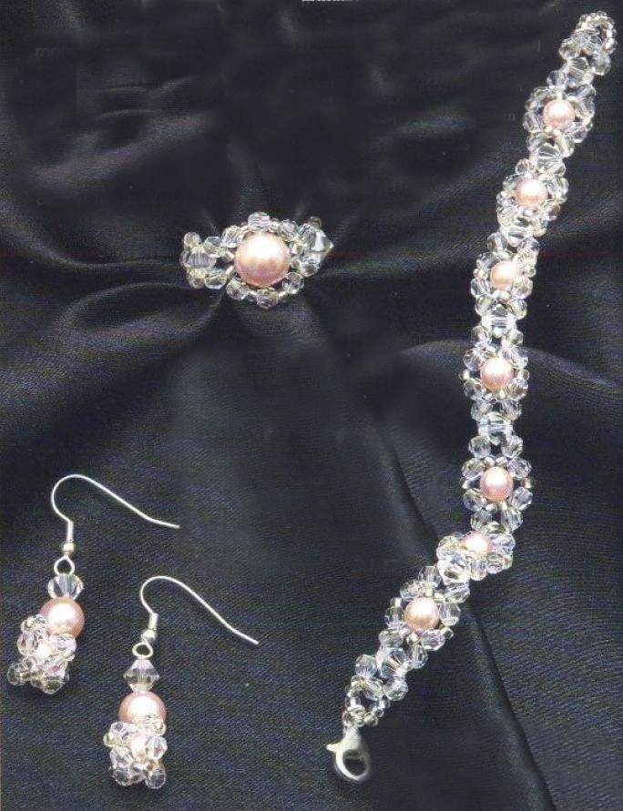 Bijoux fai da te con swarovski di cristallo e perle rosa