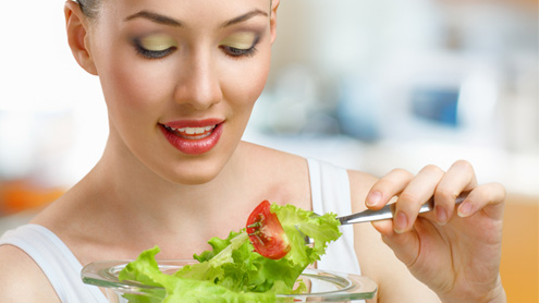 Dimagrire è più facile mangiando insalata, purché sia tanta e di stagione