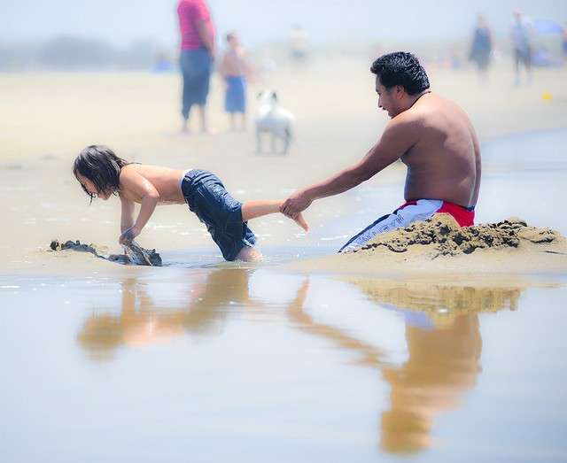 Giochi fai da te da mare per bambini e adulti [FOTO]