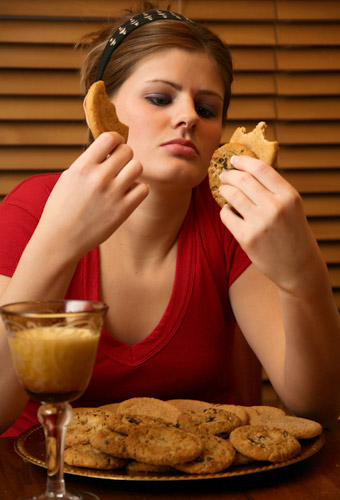 Nes Mangiatori Notturni, un fenomeno in crescita tra le donne