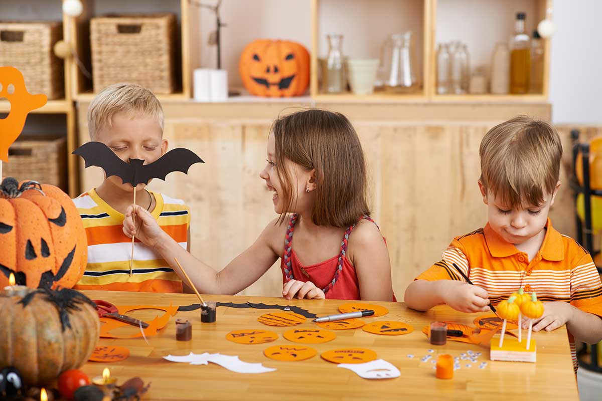 Lavoretti di Halloween: tante idee facili e d’effetto per bambini