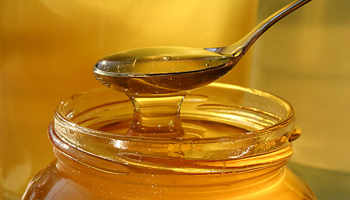 Zucchero o miele? Qual è meglio per la tua dieta?