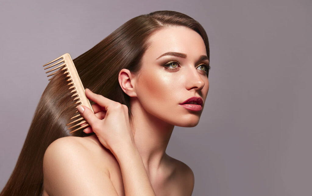 capelli lunghi e luminosi-ristrutturare i capelli con trattamenti a base di cheratina-capelli sfibrati
